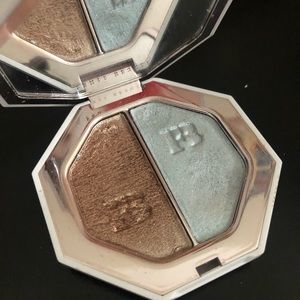 FENTY BEAUTY KILLAWATT HIGHLIGHTER